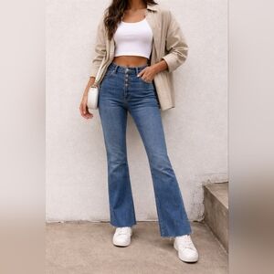 GAP Denim Flare Jeans Women’s 25R Medium Wash Button Fly 10” Rise 27” Inseam